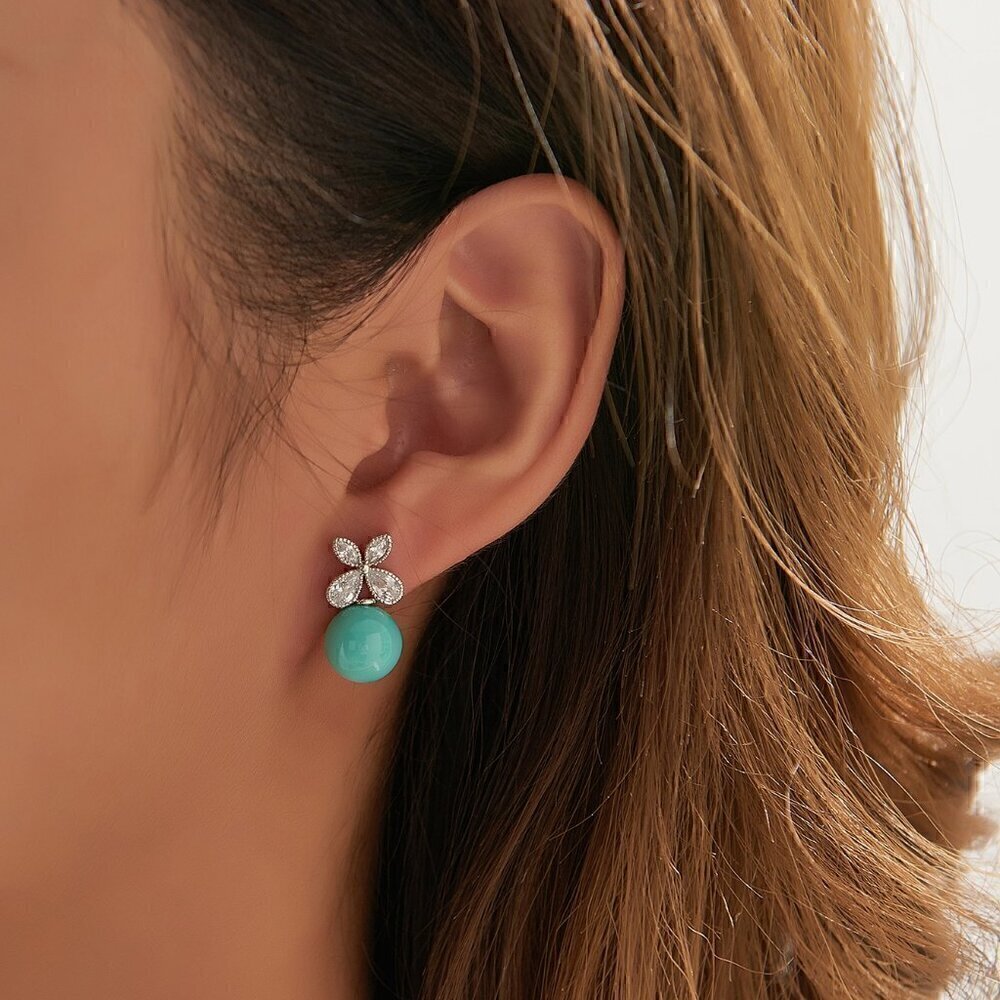 Silver Fashionable Women's Rhinestone Decor Stud Earrings